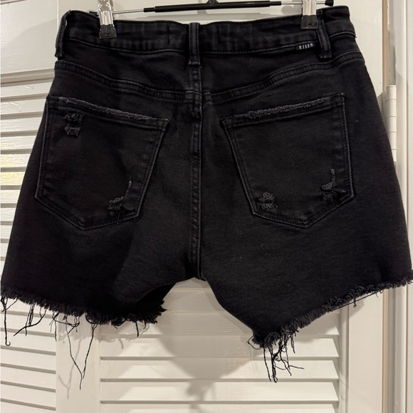 Risen sz MED Edgy Black Denim Shorts with Fringe Accents - Picture 2 of 4